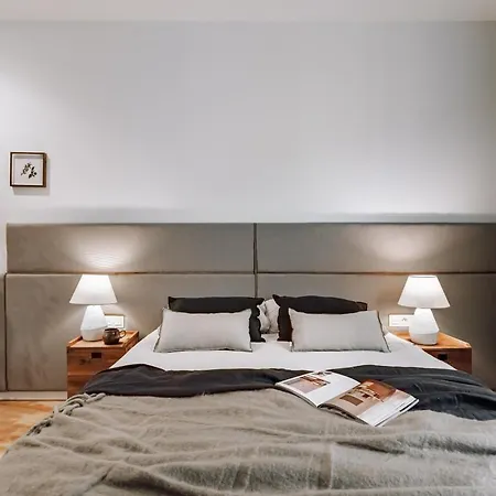 Apartment Arjona - 3 Bedrooms In Eixample Dreta *