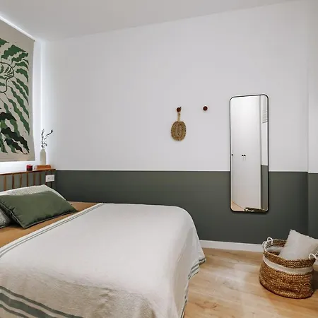 Apartment Arjona - 3 Bedrooms In Eixample Dreta