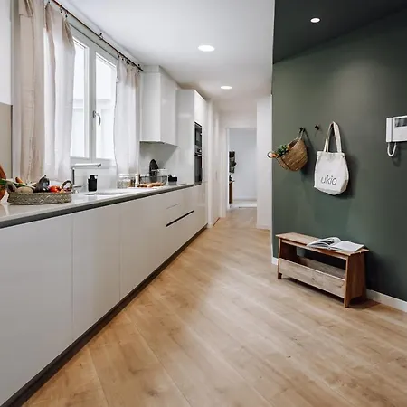 Arjona - 3 Bedrooms In Eixample Dreta Barcelona