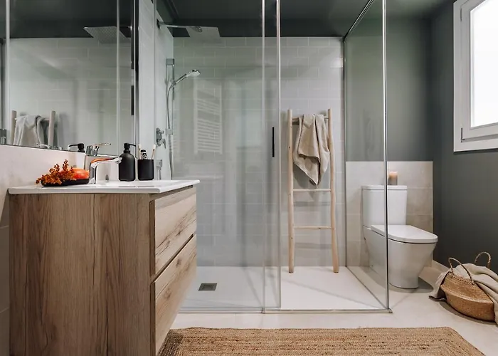 Arjona - 3 Bedrooms In Eixample Dreta דירה